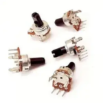 مفتاح فوليوم3pin_50k حجم صغير اكس وسط للراديو