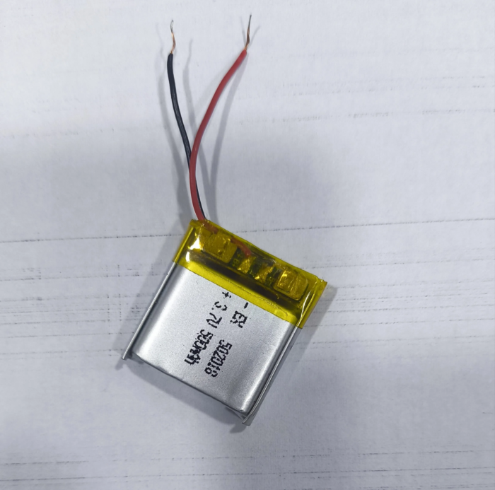 ⁦بطاريه ليثيوم 3.7v-قابلة لإعادة الشحن  موديل HST-502018-500ma⁩ - الصورة ⁦2⁩